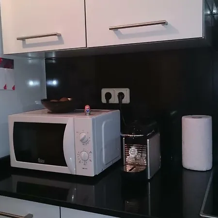Cozy Flat In Poble Sec Accommodatie bij particulieren *